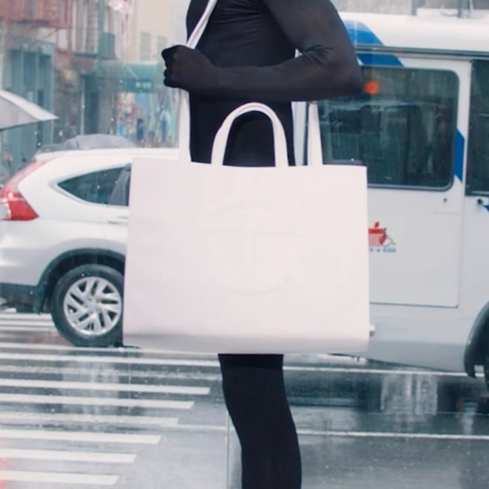 Telfar cerulean. Blue Tote Guc comes with dust cloth SIZ 15/11 - Picture 2 of 14